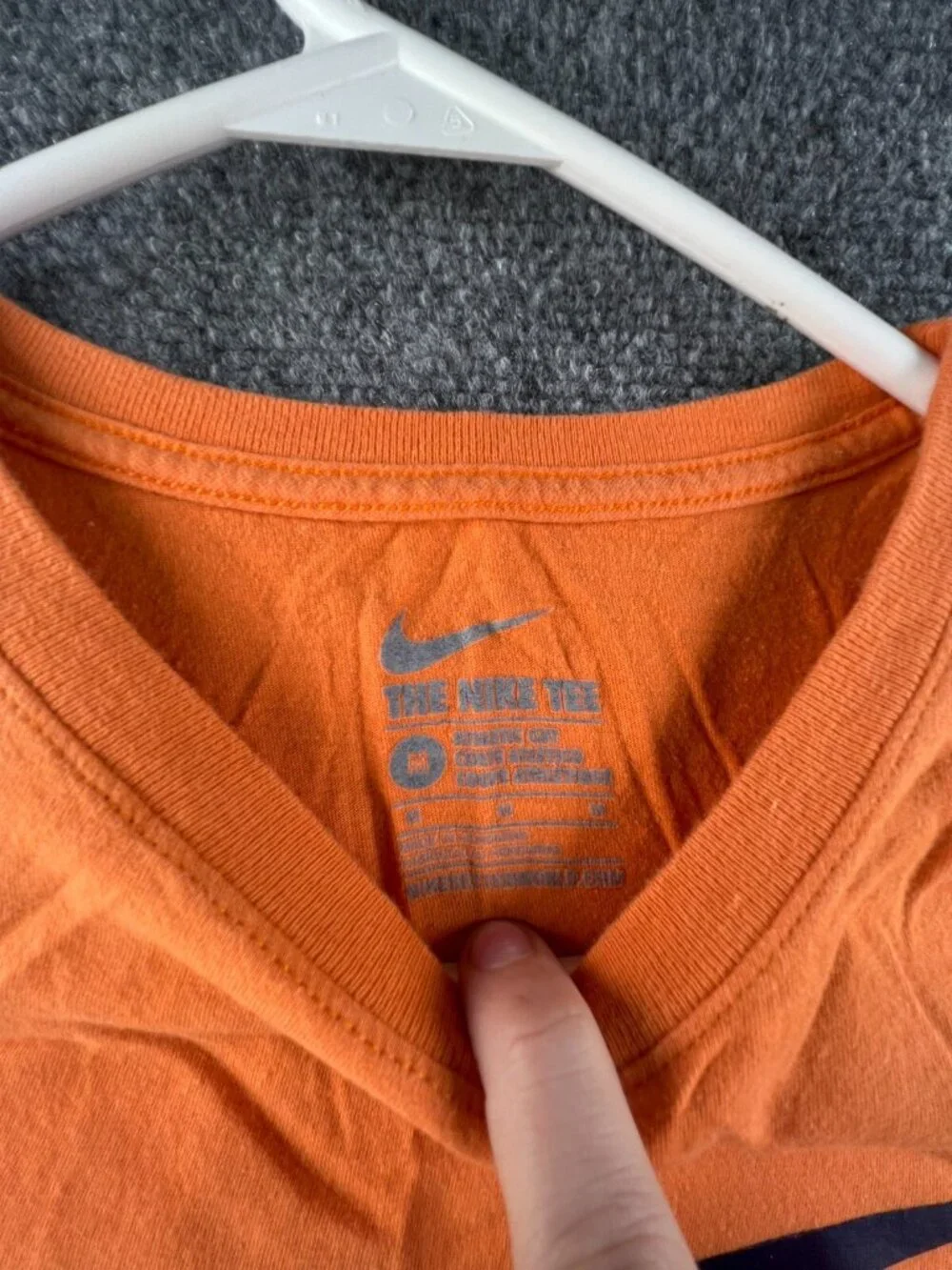 Nike Shirt Adult Medium Athletic Fit Orange Lightweight Short Sleeve Unisex